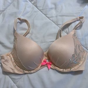 Victoria Secret Baby Pink PushUp Bra